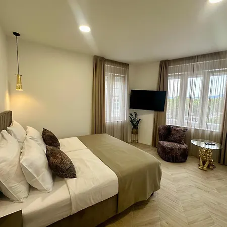 Mariani Luxury In Center Gasthof