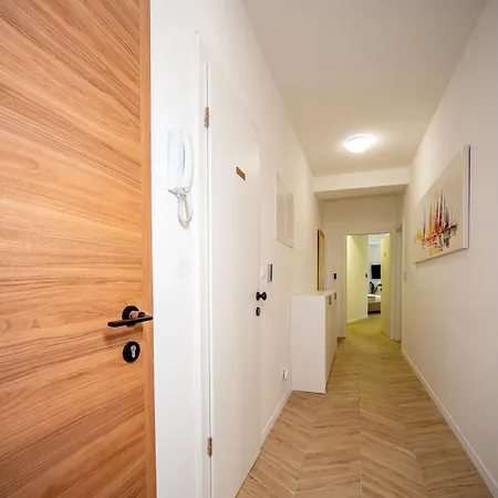 Mariani Luxury In Center