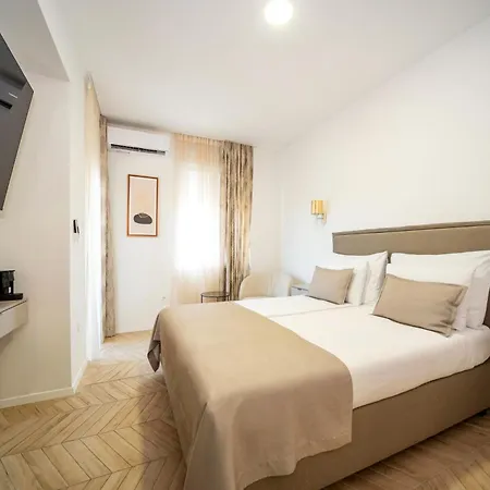 Mariani Luxury In Center