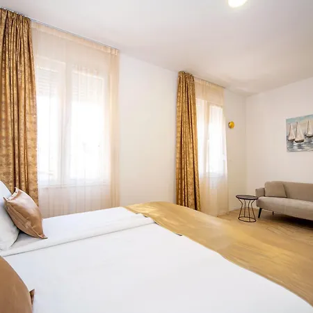 Mariani Luxury In Center Сплит