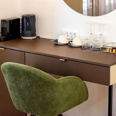 Mariani Luxury In Center Pensjonat 4*