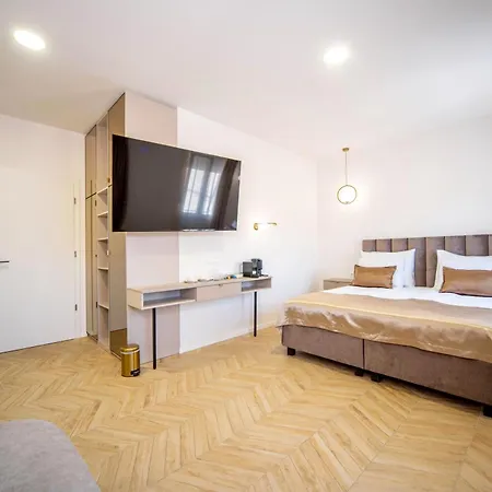 Mariani Luxury In Center 4* Split